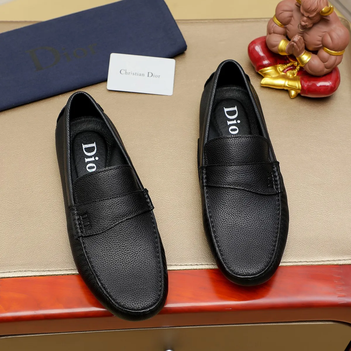 Men's shoes 💰380 🕷️🕷️[Dior] Dior's new casual men's shoes are launched in Hong Kong counters. Official website 1:1 production. Italian original first-layer cowhide + 🐷 leather lining. Designed by European and American masters. Perfect shape to create counter quality, solid color rubber wear-resistant outsole and classic dazzling toe! Super versatile and very comfortable. High-end without losing taste, fashionable and novel! ! Absolute focus! Colors available! Code number 38-44 (45.46 customized)